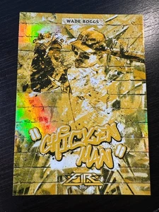 Wade Boggs 2017 Topps Fire Monikers Gold Mint Parallel Insert SP #M-16 - Bild 1 von 2