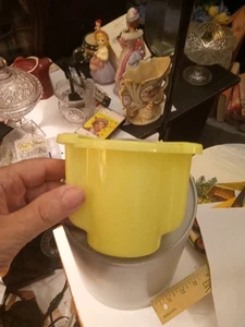 Zuccheriera vintage Tupperware gialla doppia ribalta 577-10 (T/M3) - Foto 1 di 11